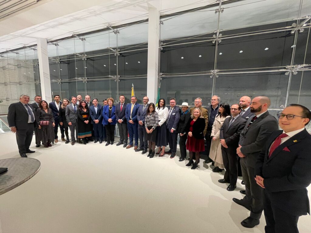 © Embaixada do Equador no Reino Unido e Portugal